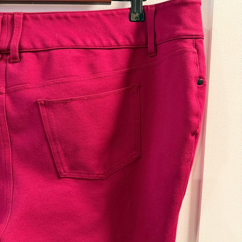 Torrid Women’s Fuchsia Ankle Slacks Size 22 - Picture 4 of 5
